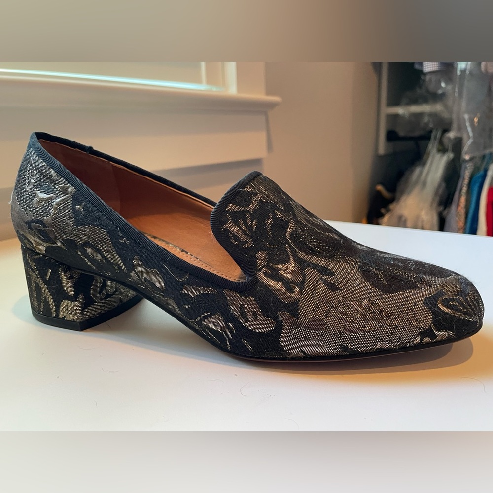 Franco Sarto Brocade dress heels